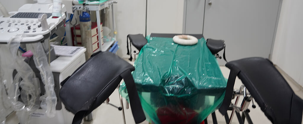 Medical Treatment Room Nova IVF Fertility Hospital in Andheri